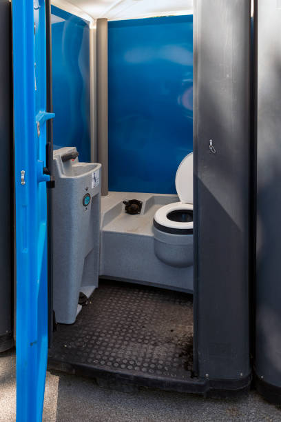 Best Temporary restroom rental  in Simonton Lake, IN