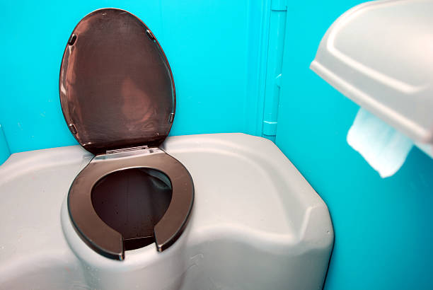 Porta potty rental for outdoor events in Simonton Lake, IN